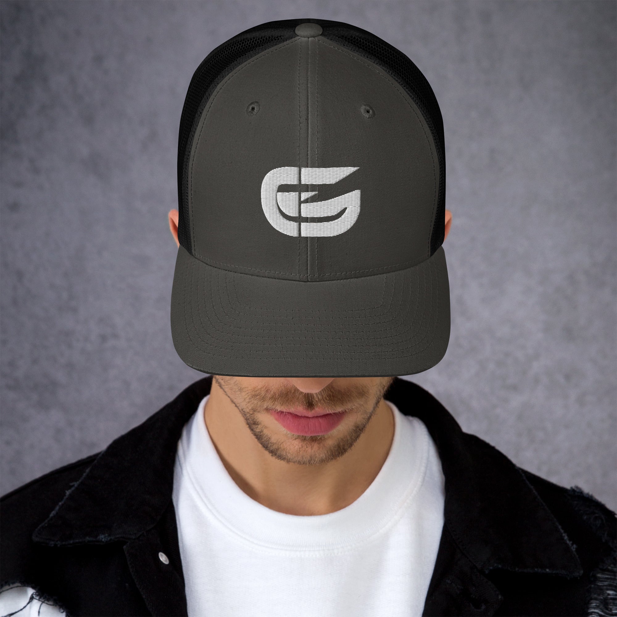 GRAMYNO Icon Trucker Cap