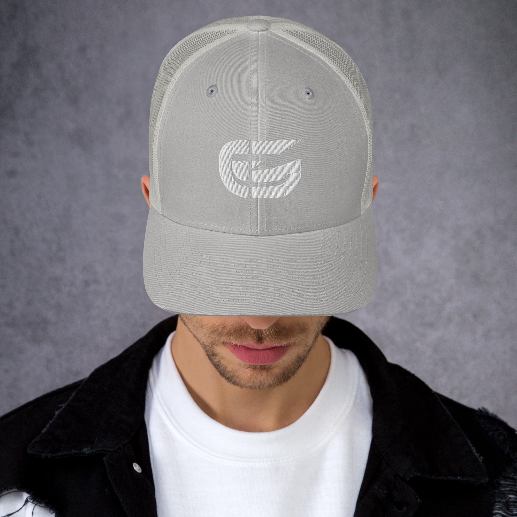 GRAMYNO Icon Trucker Cap